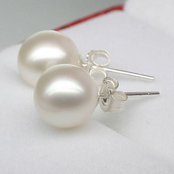 Jewelry - BNWT PEARL SILVER 925 EARRINGS